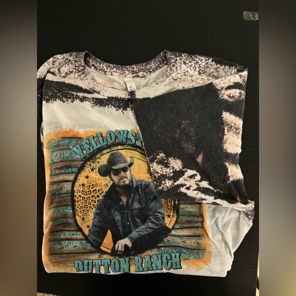 Yellow stone t shirt